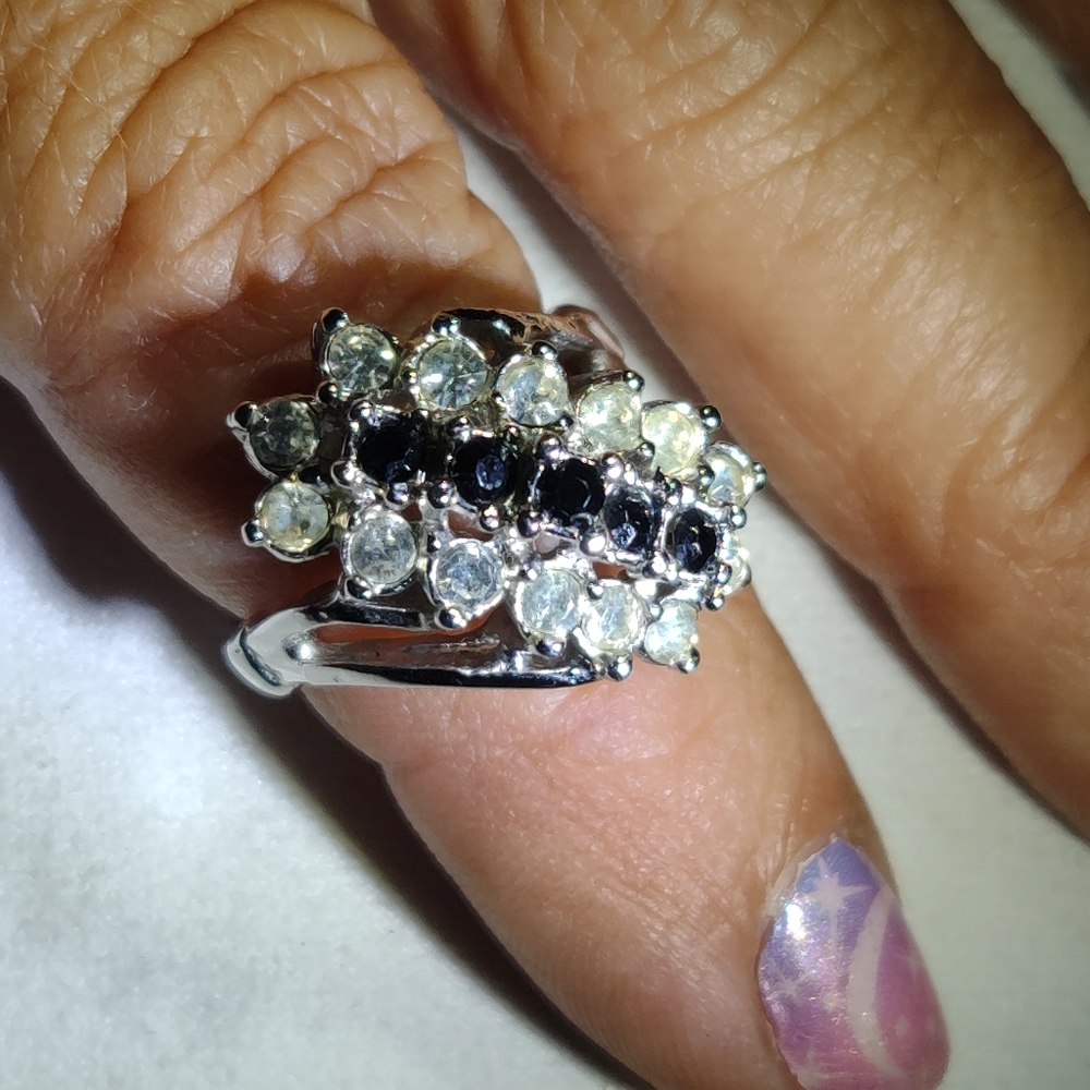 18kt HGE Size 5 - Picture 1 of 6